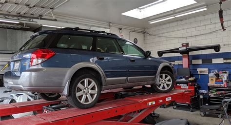 car service peakhurst|Tom's Auto Body for vehicle repair and paint.